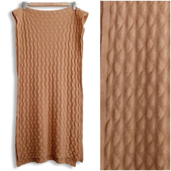 ROYAL CASHMERE 100% Cashmere Large Textured Fine Knit Scarf Wrap Tan